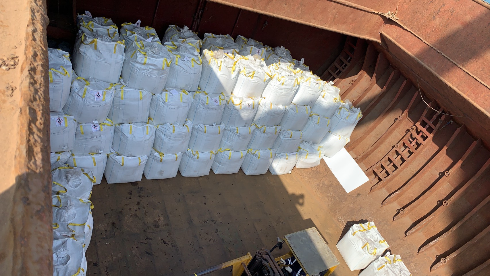 氧化鋅裝船作業